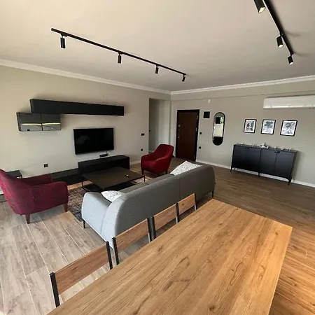 Villa Turunç 2-2